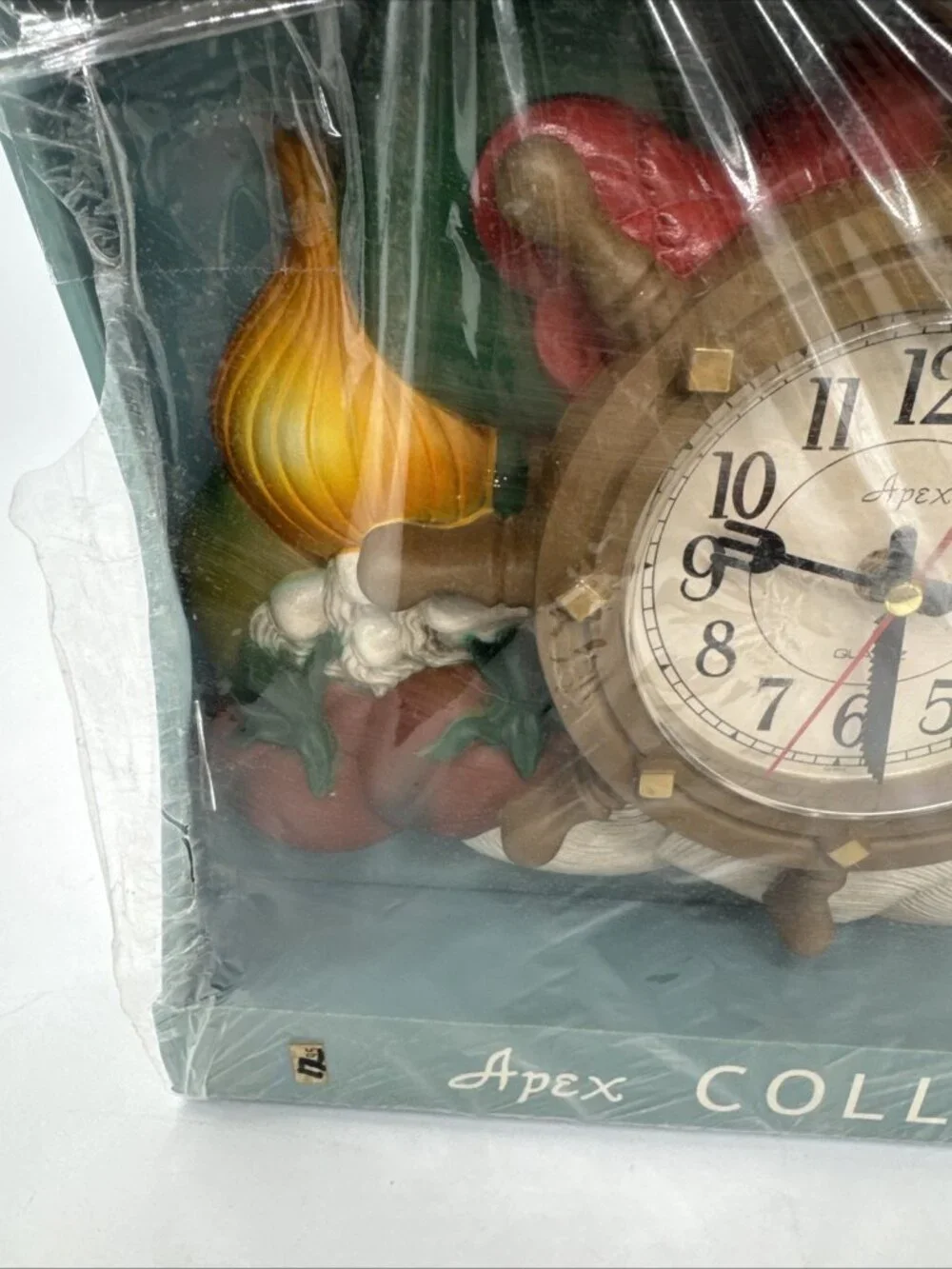 Vintage Lobster Seafood Ship Captains Wheel Kitchen Clock Nautical Retro NEW